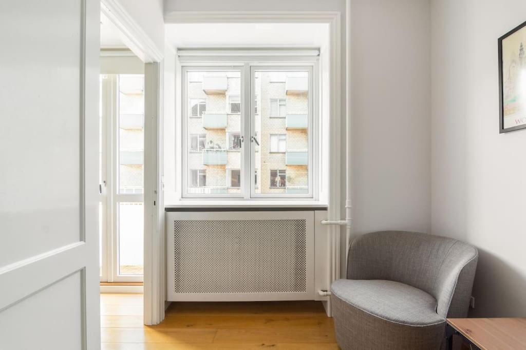 Cozy Apartment In Christianshavn W Two Balconies. København Eksteriør billede
